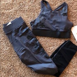 Fabletics Salar Mesh&Ellie High Impact outfit XXS